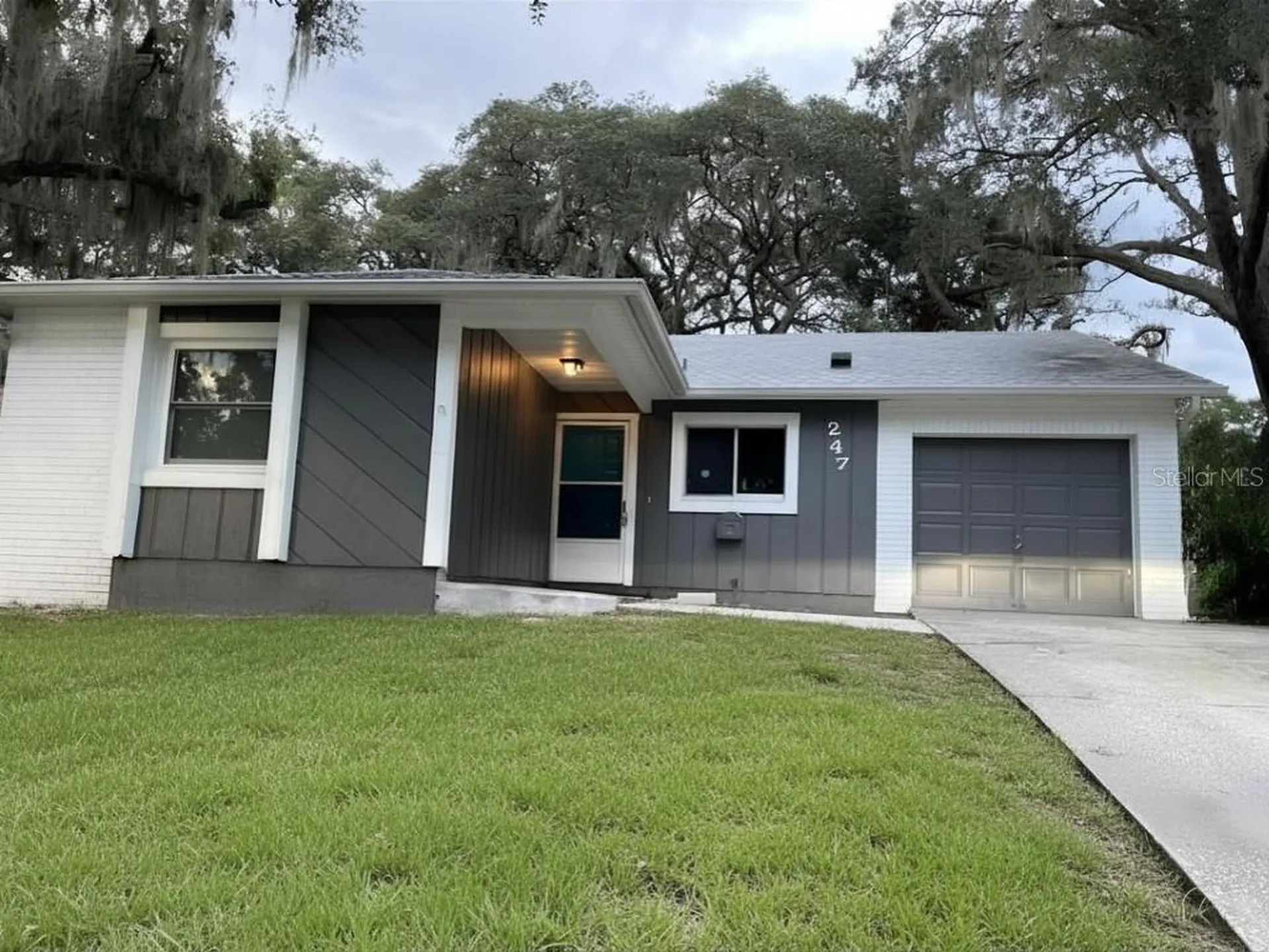247 Grove Street Orlando FL 32835