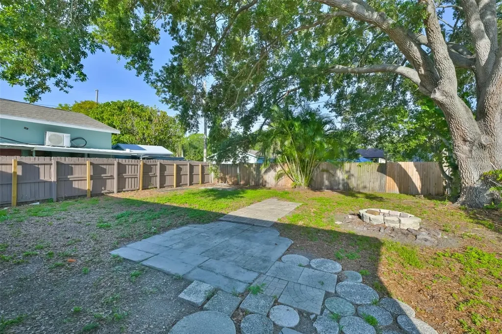 15616 Avalon Avenue Clearwater FL 33760