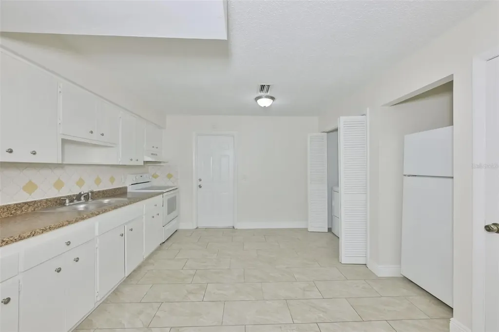 15616 Avalon Avenue Clearwater FL 33760