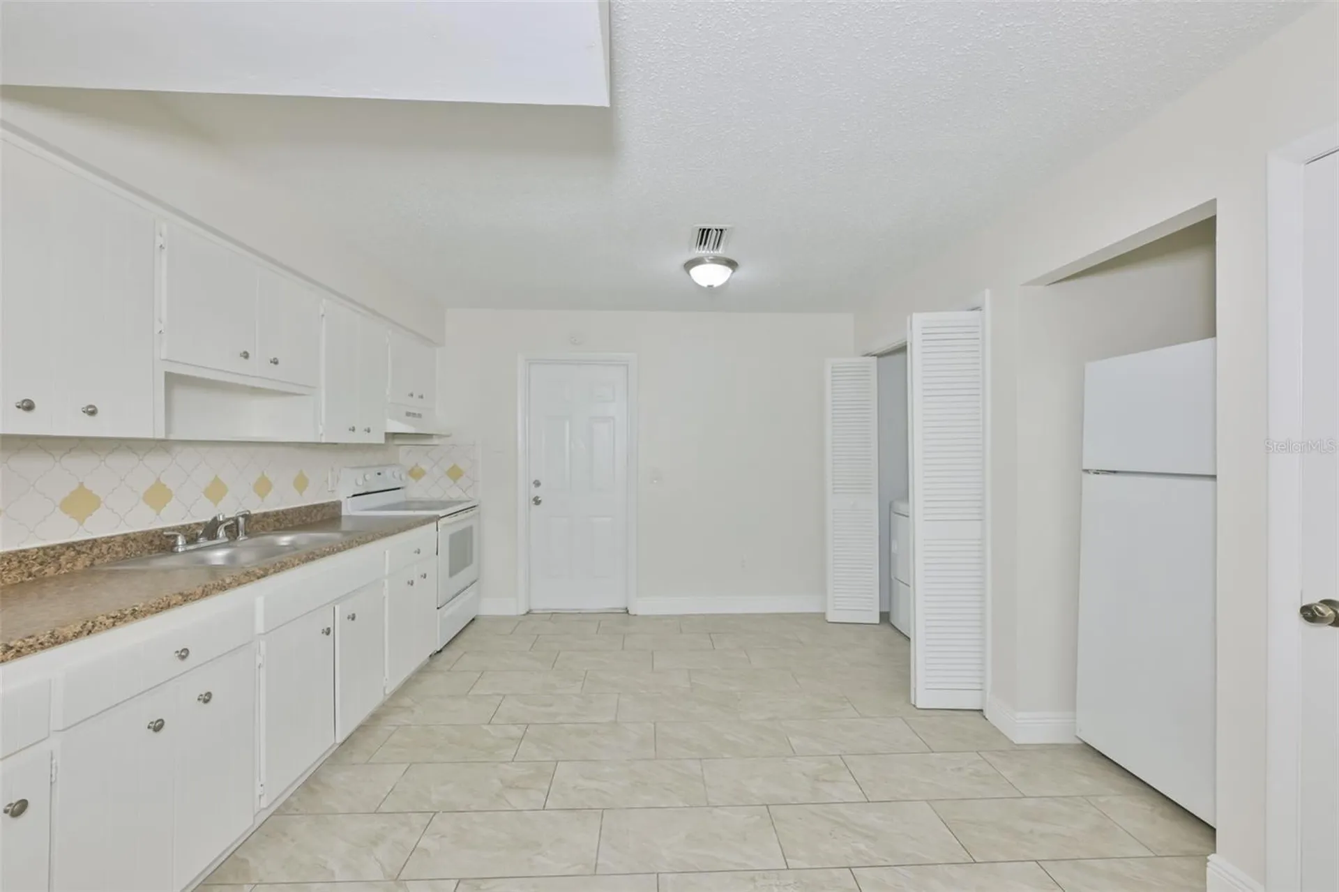 15616 Avalon Avenue Clearwater FL 33760