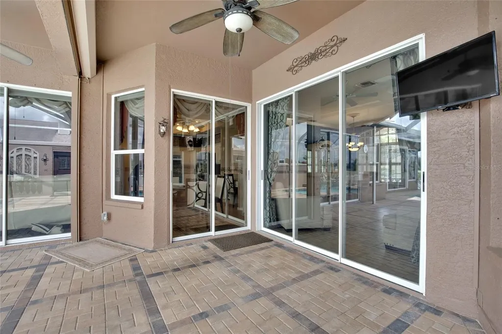 22523 Willow Lakes Drive Lutz FL 33549