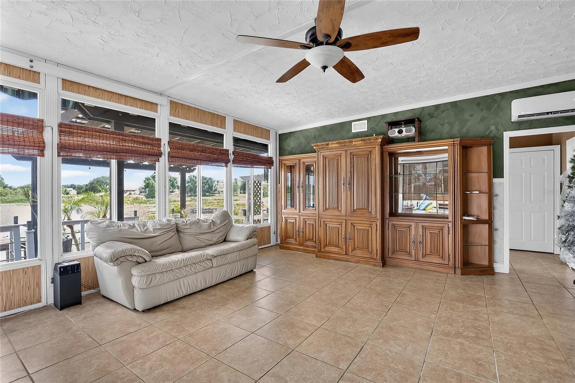22523 Willow Lakes Drive Lutz FL 33549