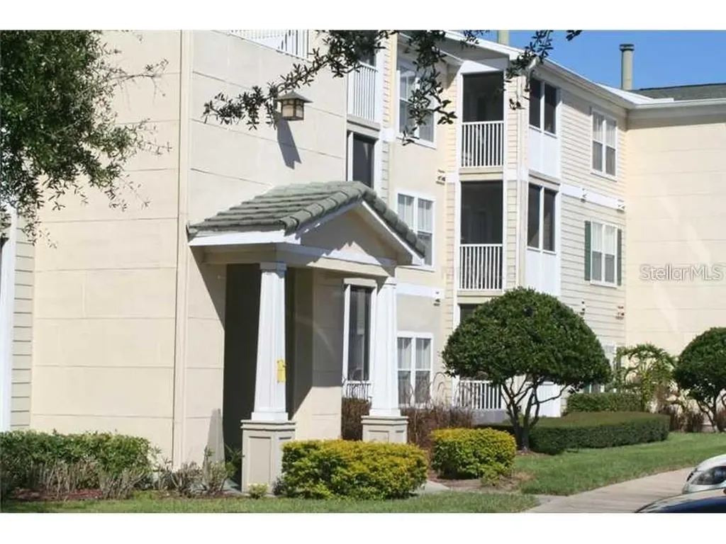 18517 Bridle Club Drive Tampa FL 33647