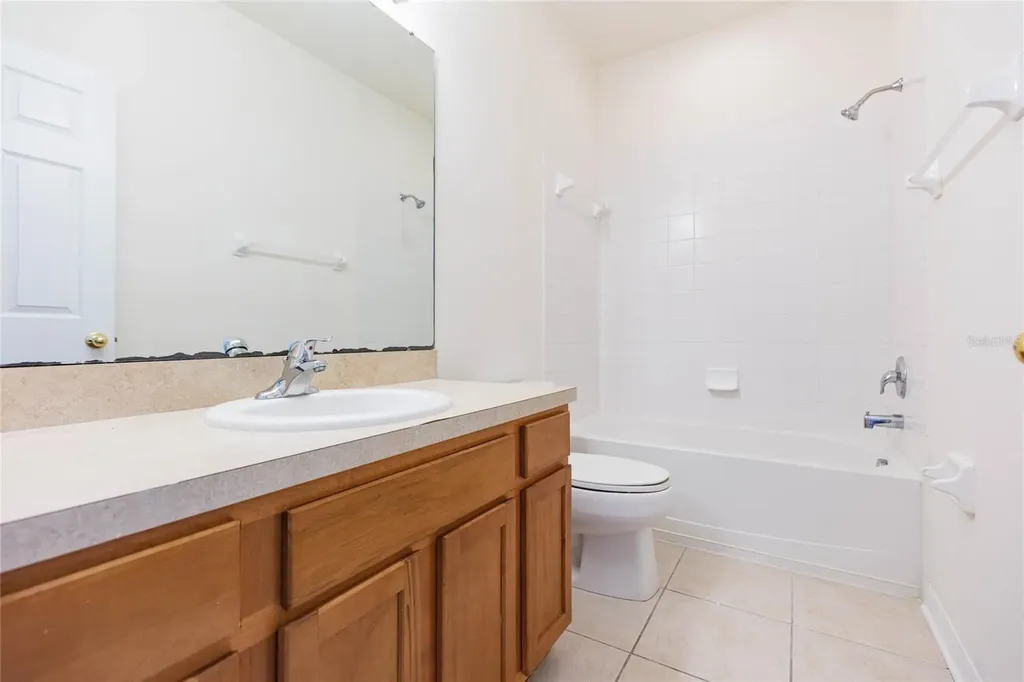 4473 Amberly Oaks Court Tampa FL 33614