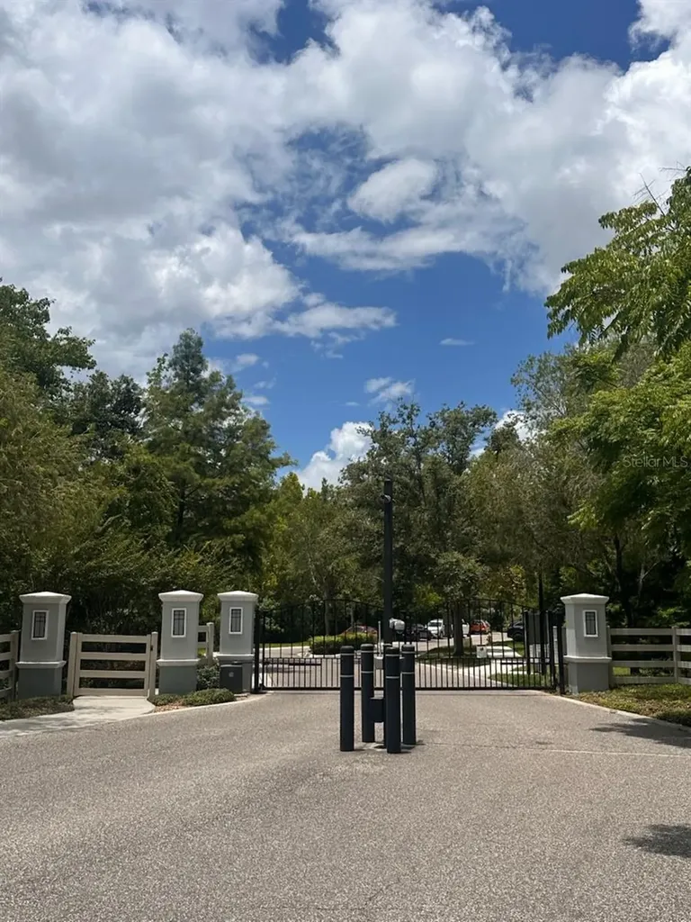4473 Amberly Oaks Court Tampa FL 33614