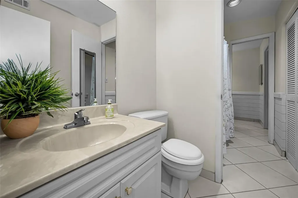 2205 Lennox Road E Palm Harbor FL 34683