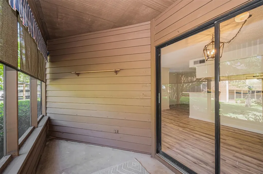 2205 Lennox Road E Palm Harbor FL 34683
