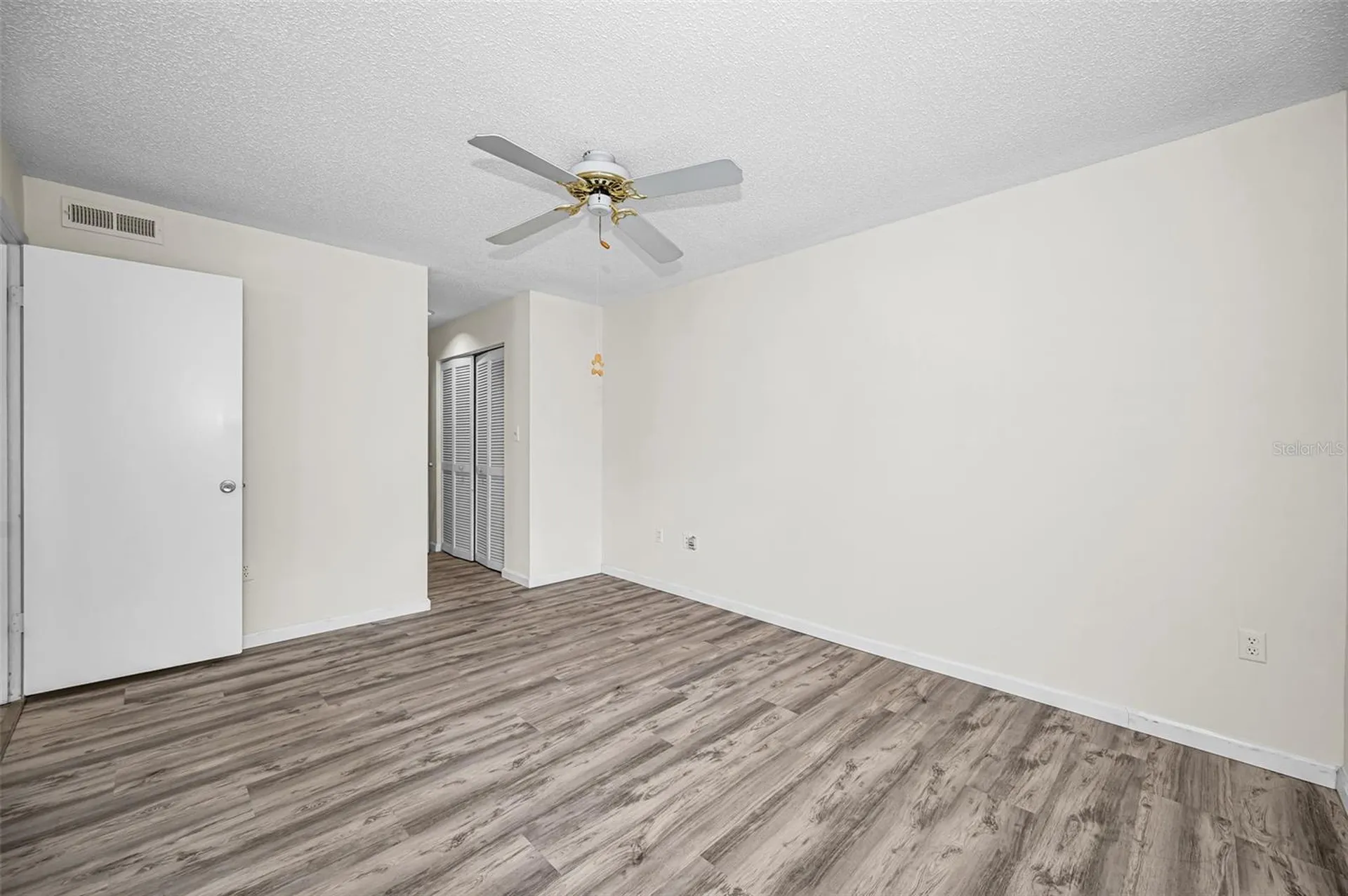 2205 Lennox Road E Palm Harbor FL 34683