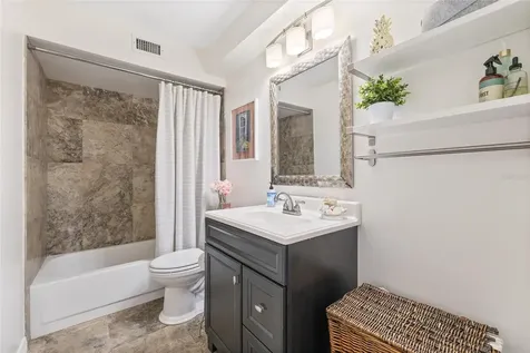4265 Brentwood Park Creek Tampa FL 33624