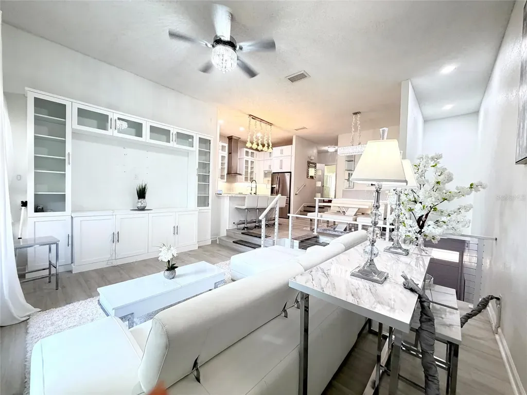724 Coral Reef Drive Tampa FL 33602