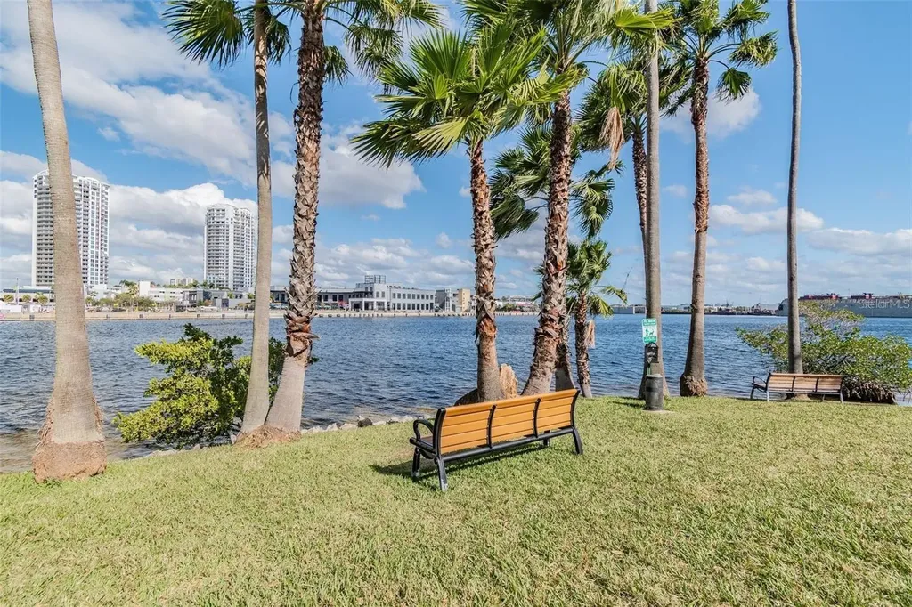 724 Coral Reef Drive Tampa FL 33602