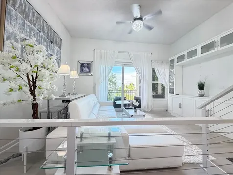 724 Coral Reef Drive Tampa FL 33602