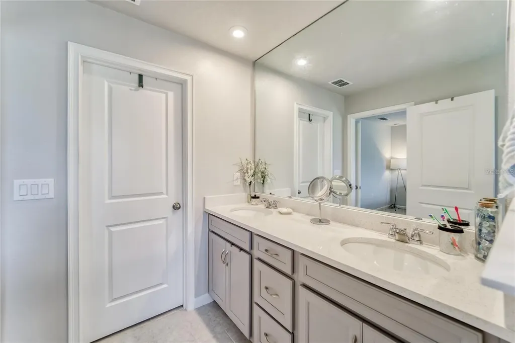 11540 Rolling Green Drive Bradenton FL 34211