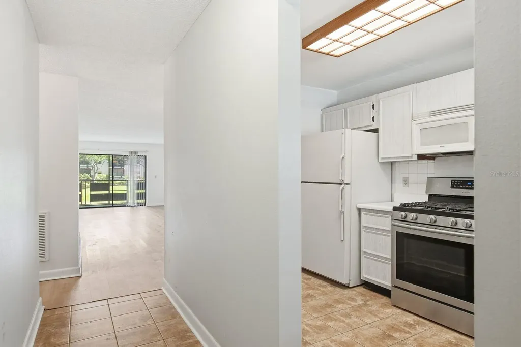 6070 80th Street N St Petersburg FL 33709