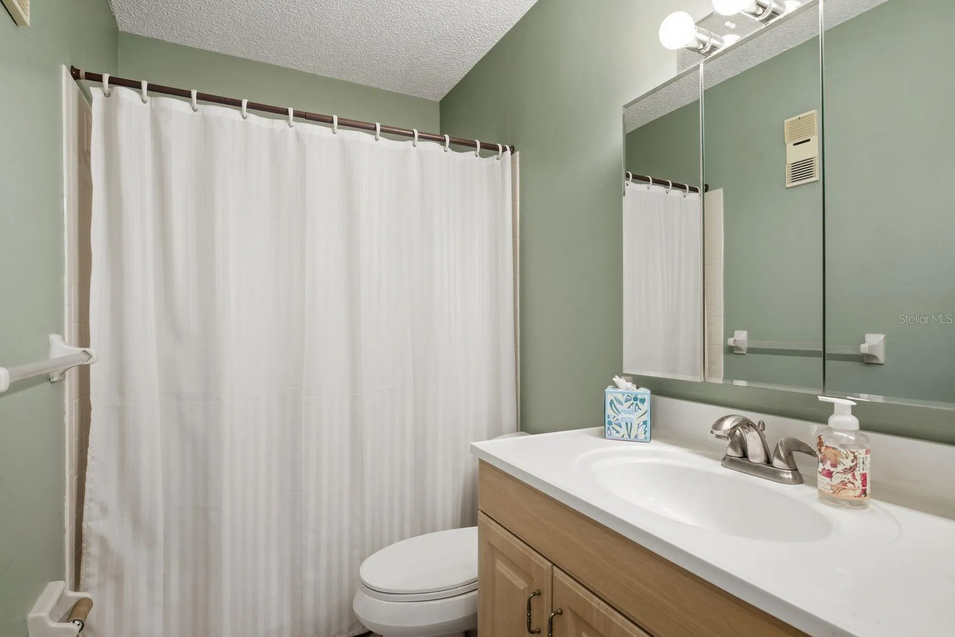 6070 80th Street N St Petersburg FL 33709