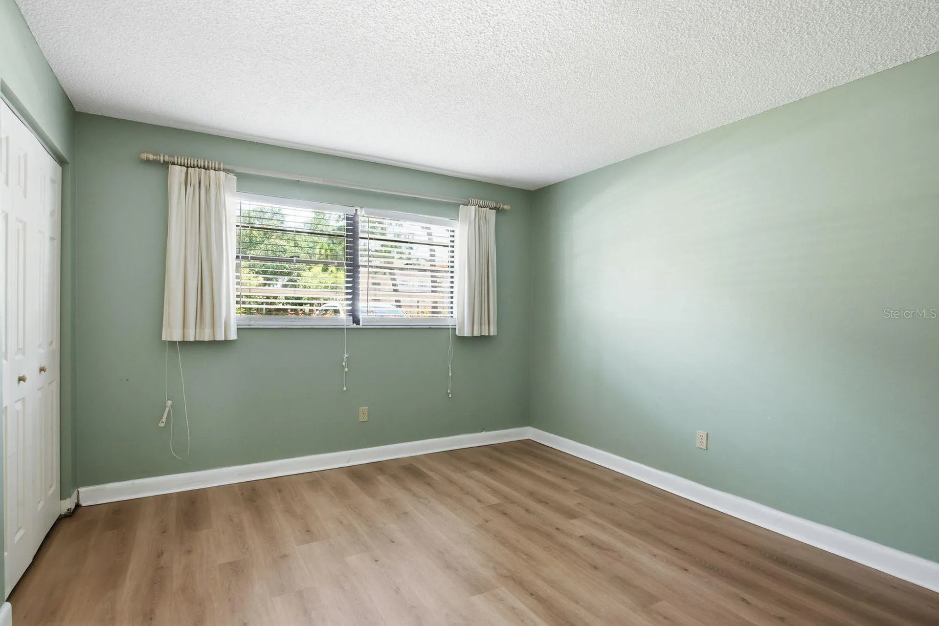 6070 80th Street N St Petersburg FL 33709