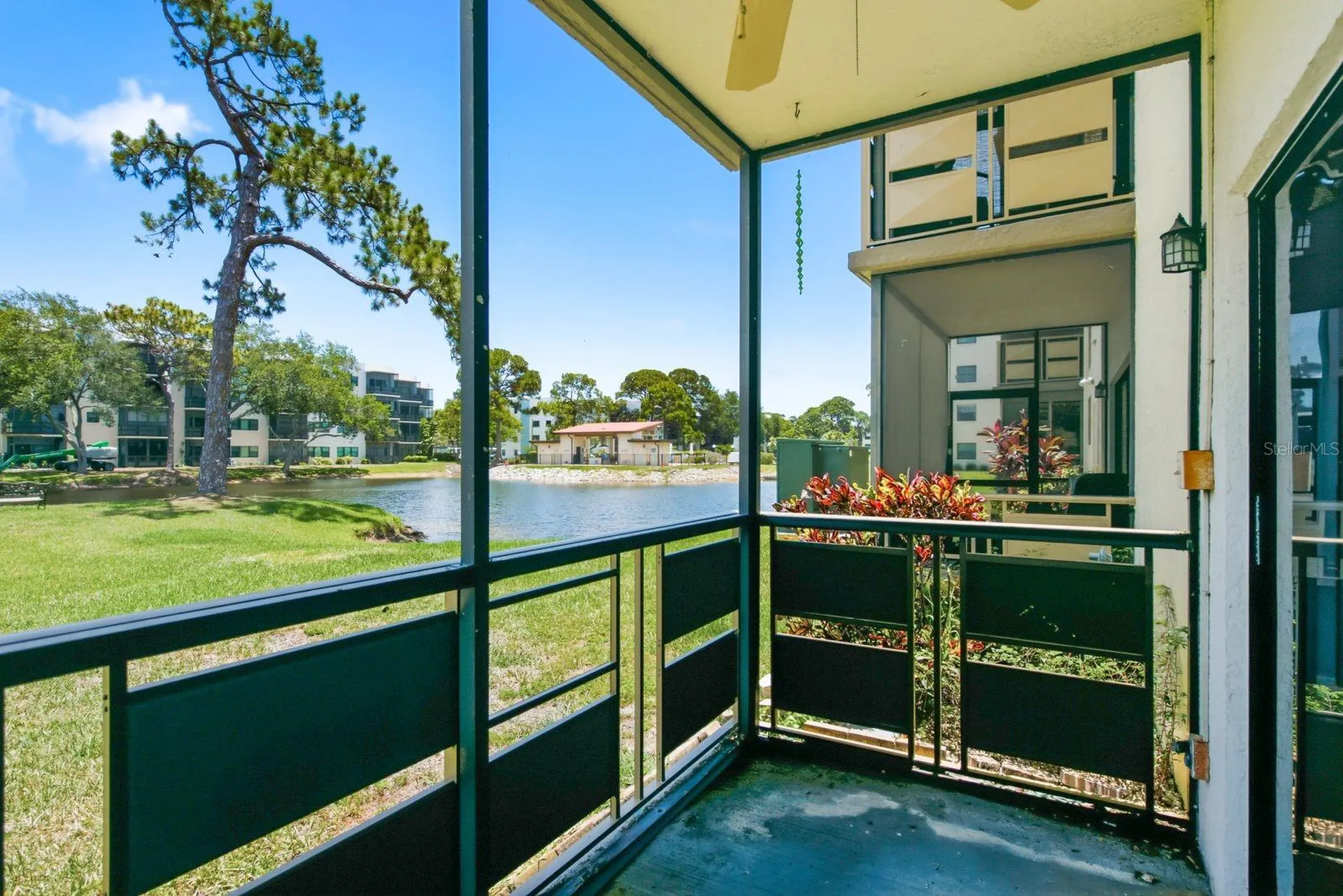 6070 80th Street N St Petersburg FL 33709