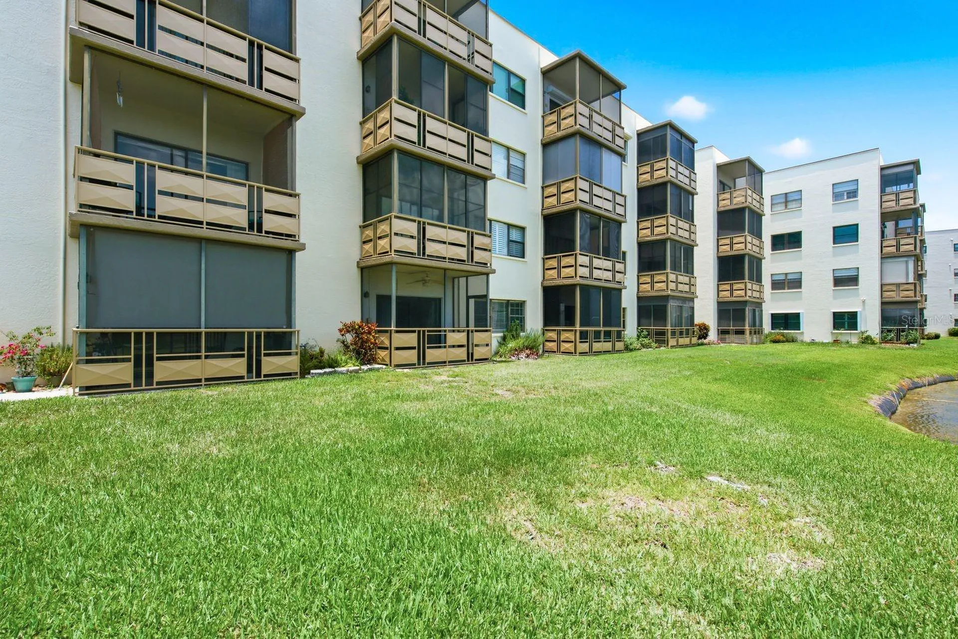 6070 80th Street N St Petersburg FL 33709