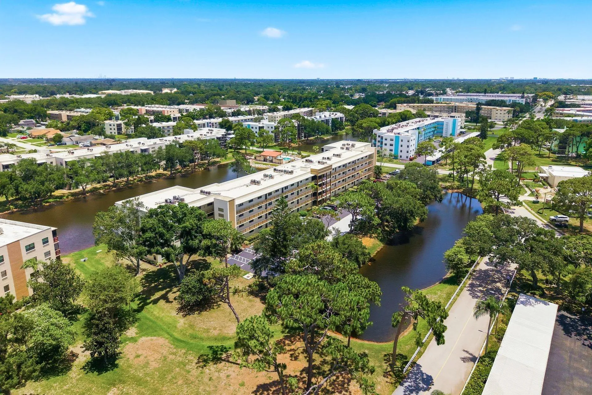 6070 80th Street N St Petersburg FL 33709