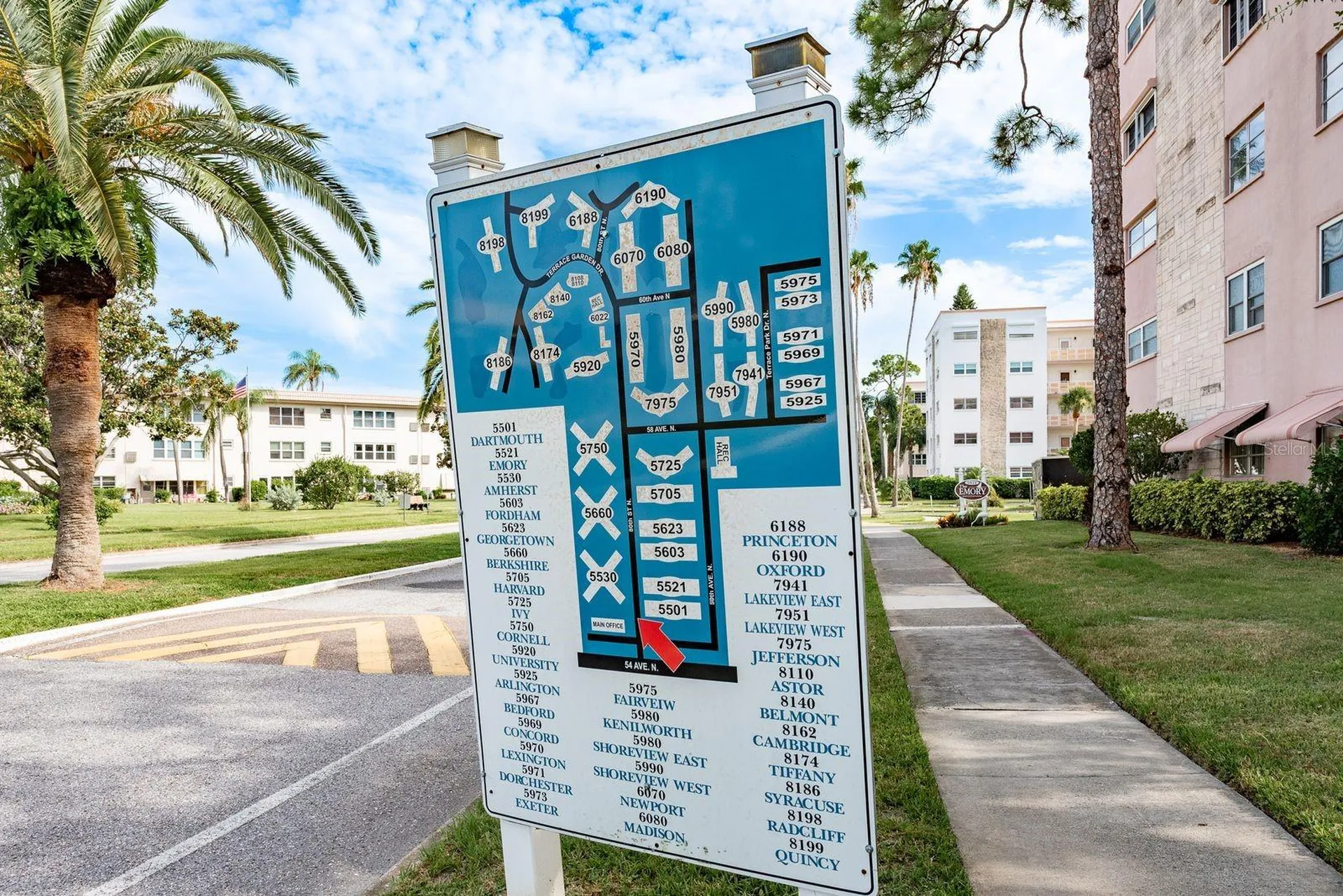 6070 80th Street N St Petersburg FL 33709
