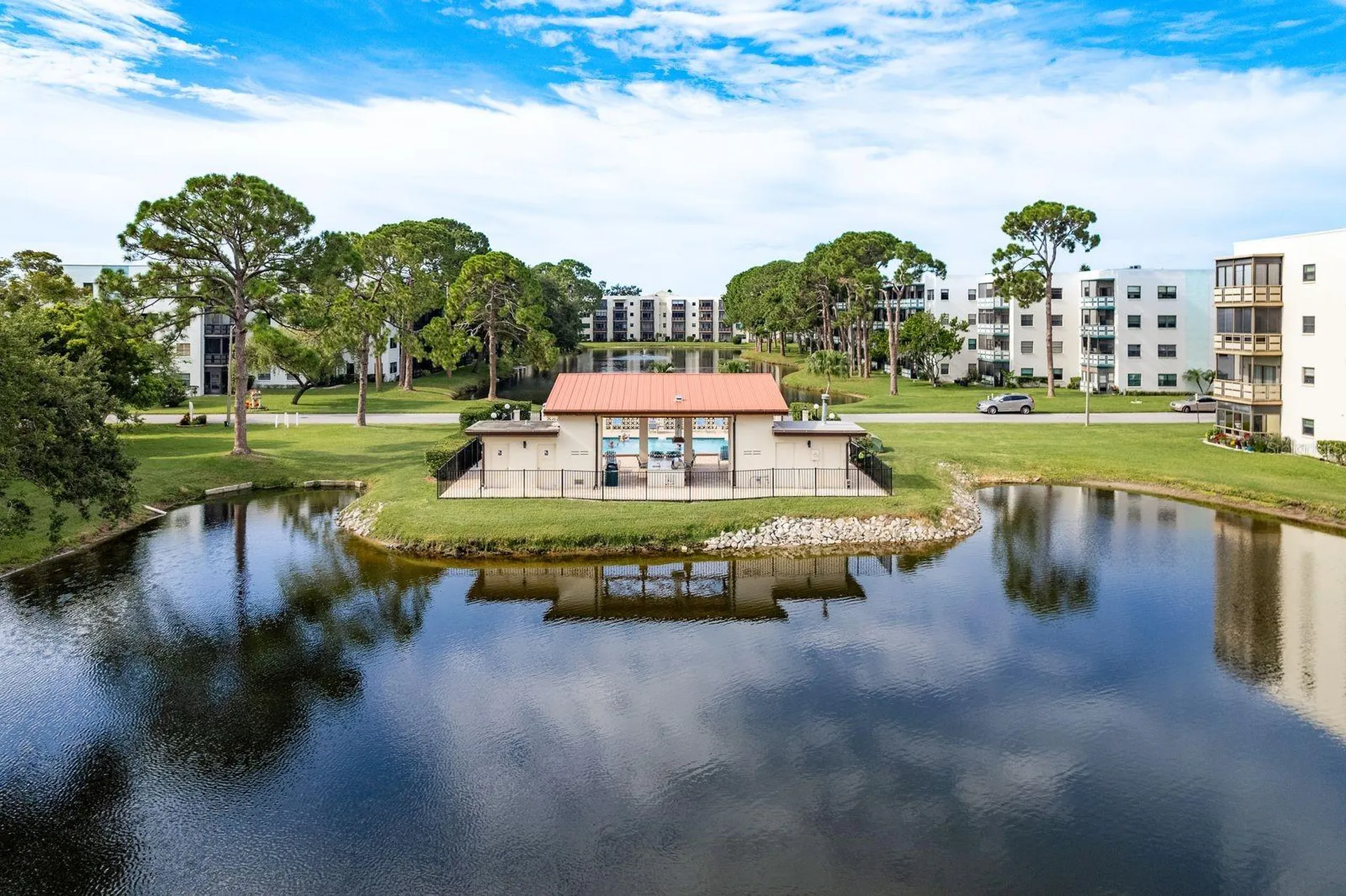 6070 80th Street N St Petersburg FL 33709