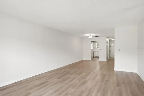 6070 80th Street N St Petersburg FL 33709