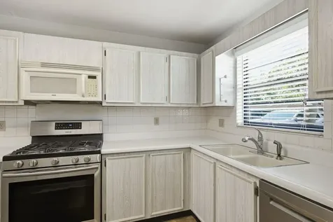 6070 80th Street N St Petersburg FL 33709