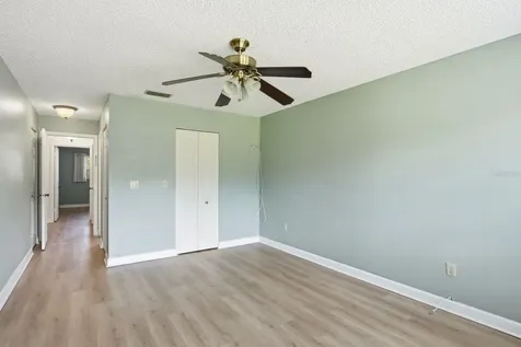 6070 80th Street N St Petersburg FL 33709