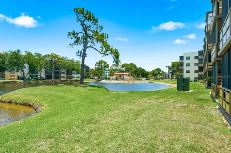 6070 80th Street N St Petersburg FL 33709
