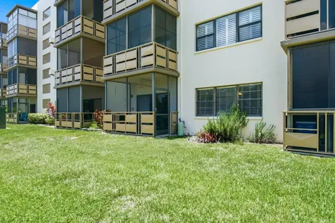 6070 80th Street N St Petersburg FL 33709