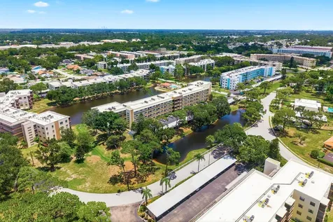 6070 80th Street N St Petersburg FL 33709
