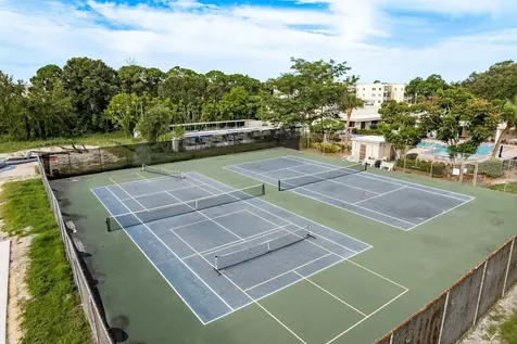 6070 80th Street N St Petersburg FL 33709