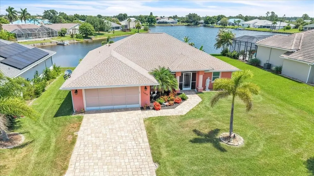 11614 SW Courtly Manor Drive Lake Suzy FL 34269