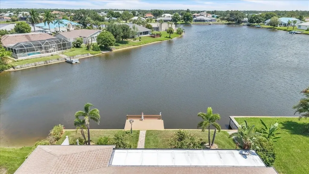 11614 SW Courtly Manor Drive Lake Suzy FL 34269