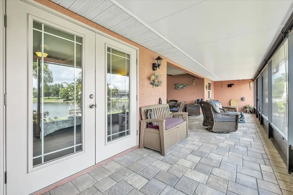 11614 SW Courtly Manor Drive Lake Suzy FL 34269