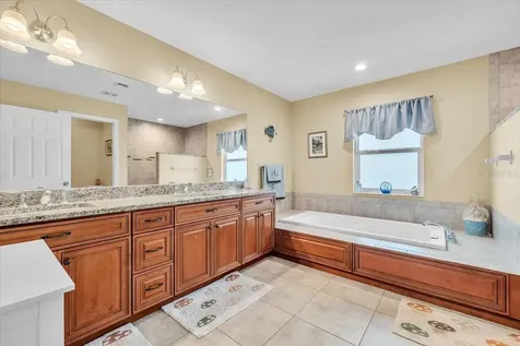 11614 SW Courtly Manor Drive Lake Suzy FL 34269