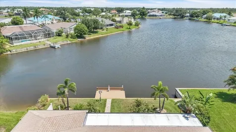 11614 SW Courtly Manor Drive Lake Suzy FL 34269