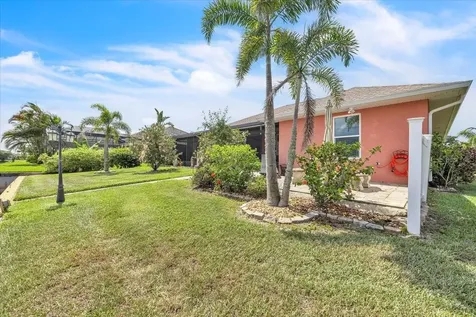 11614 SW Courtly Manor Drive Lake Suzy FL 34269
