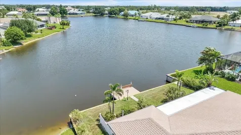 11614 SW Courtly Manor Drive Lake Suzy FL 34269