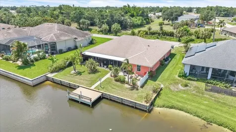 11614 SW Courtly Manor Drive Lake Suzy FL 34269