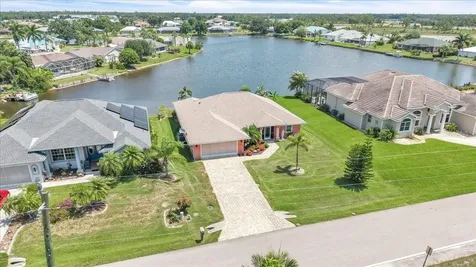 11614 SW Courtly Manor Drive Lake Suzy FL 34269