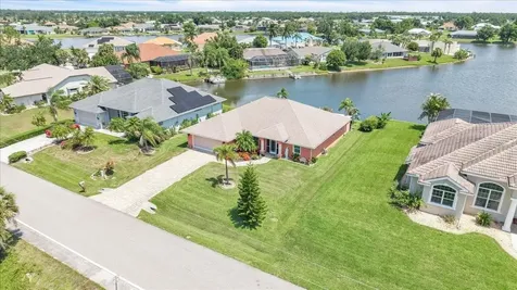 11614 SW Courtly Manor Drive Lake Suzy FL 34269