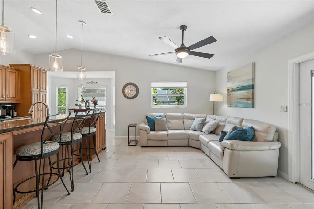 2521 Gulfbreeze Circle Palm Harbor FL 34683