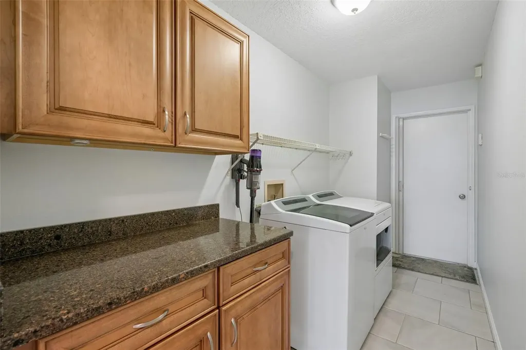 2521 Gulfbreeze Circle Palm Harbor FL 34683