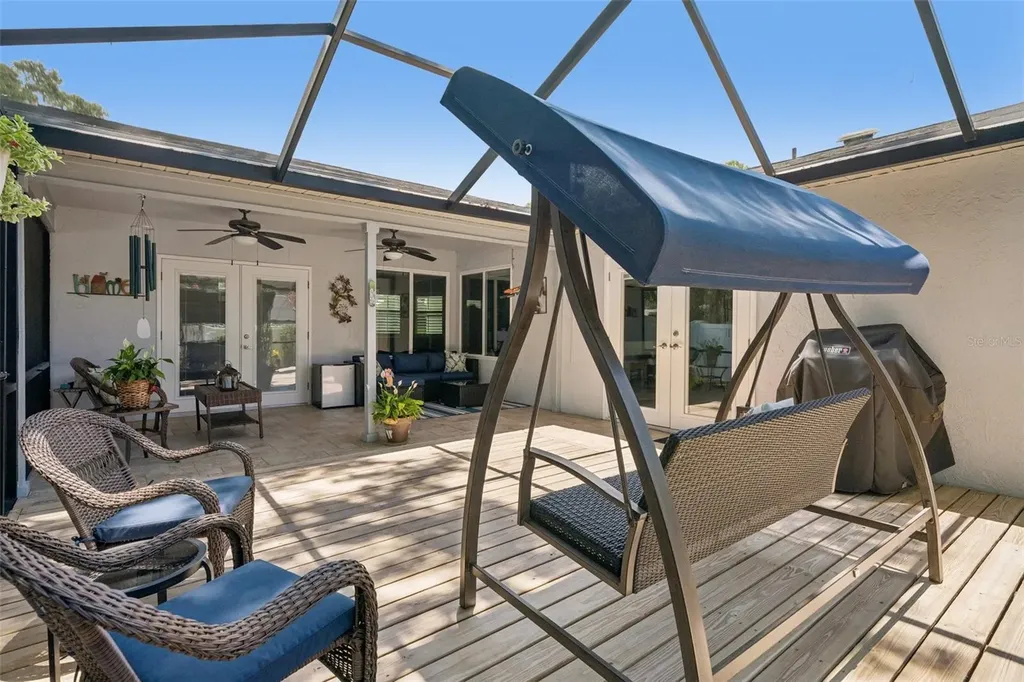 2521 Gulfbreeze Circle Palm Harbor FL 34683