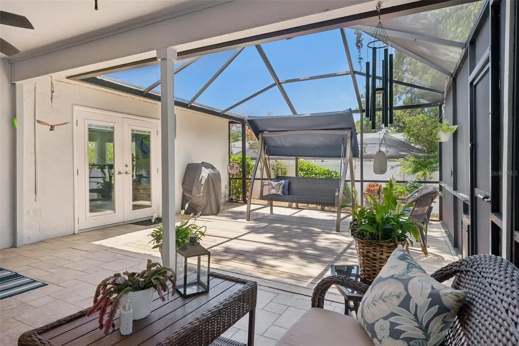 2521 Gulfbreeze Circle Palm Harbor FL 34683