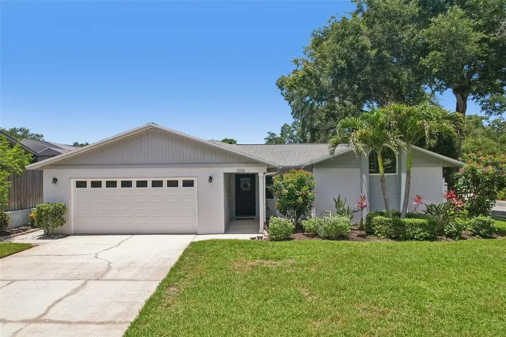 2521 Gulfbreeze Circle Palm Harbor FL 34683