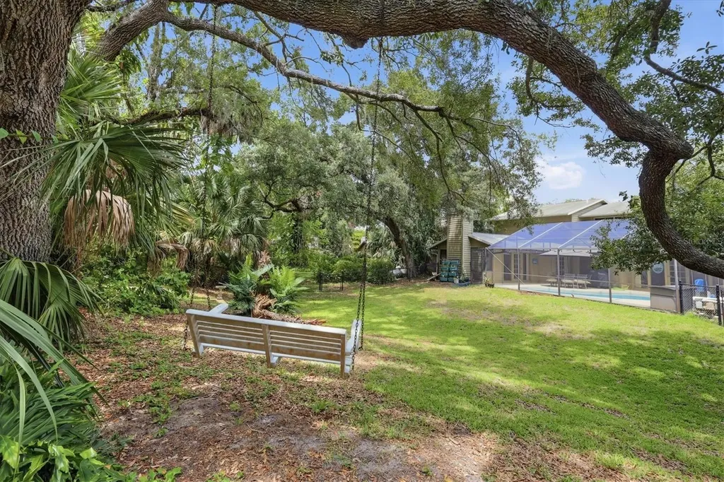 1063 Greystone Lane Sarasota FL 34232