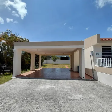 Geranio St. #J-10 Llanos De Gurabo Dev. Gurabo PR 00778