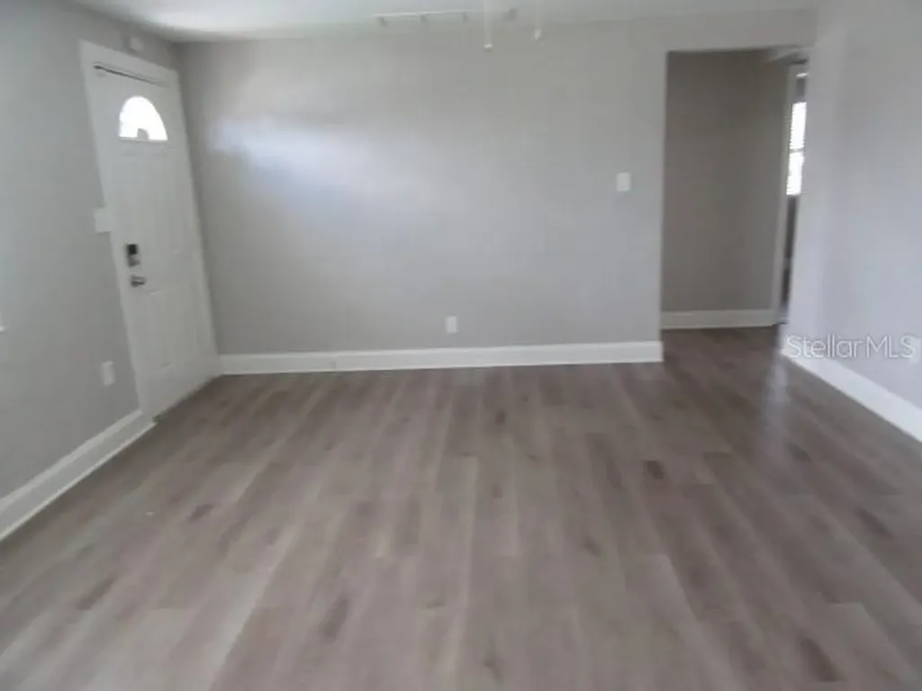 14402 13th Street Dade City FL 33523